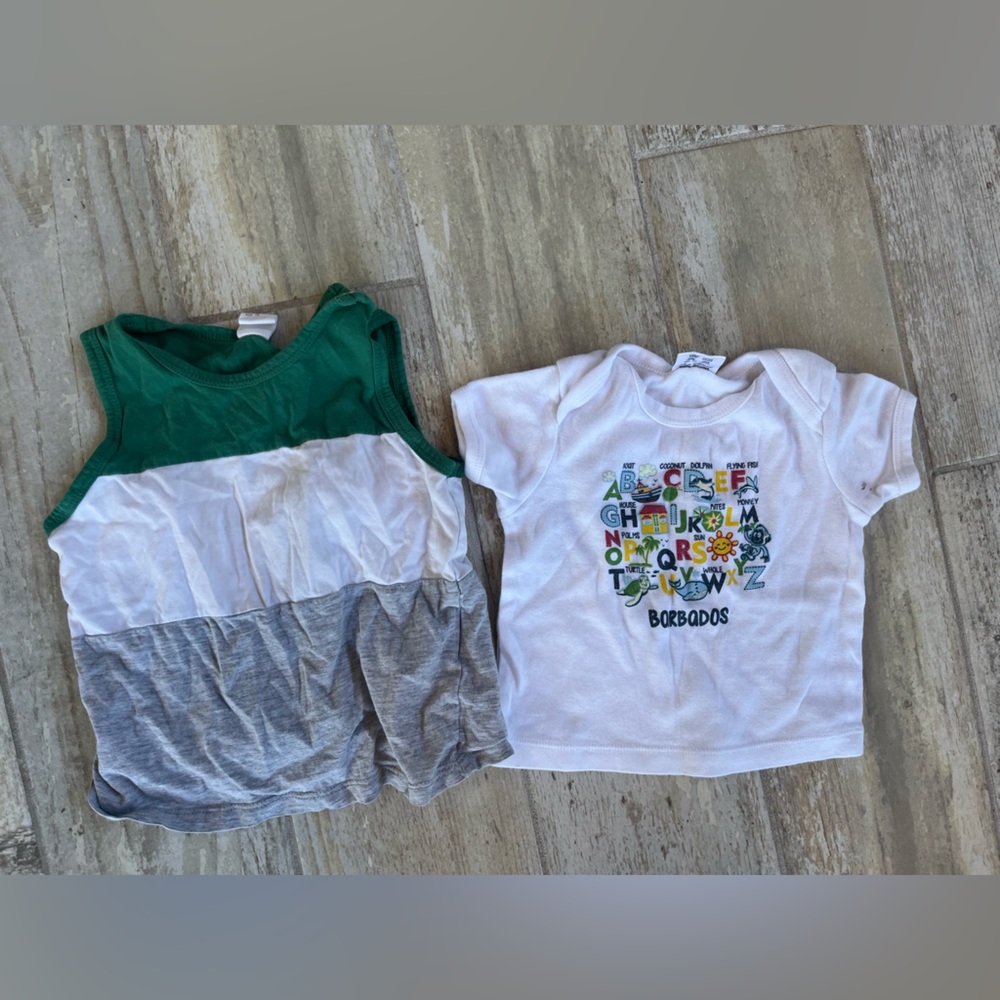 ☀️2/10$☀️ Green and Gray Tank Top and White Graphic T-Shirt